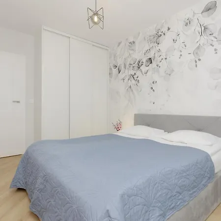 Bright, Cozy Apartment Close To The Airport By Noclegi Renters Varsovia Exterior foto