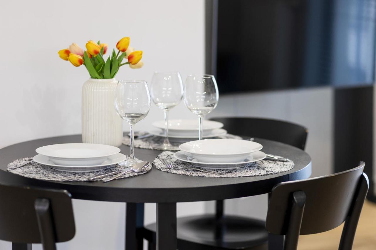 Appartamento Bright, Cozy Close To The Airport By Renters *