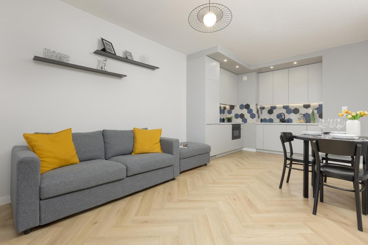 Appartamento Bright, Cozy Close To The Airport By Renters