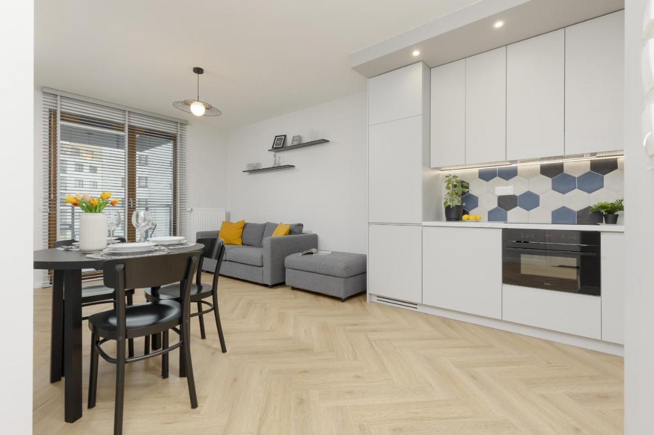 Appartamento Bright, Cozy Close To The Airport By Renters *